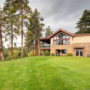 Golf course in Kelowna, BC designed by Kelowna commercial builder near me & Kelowna custom builder